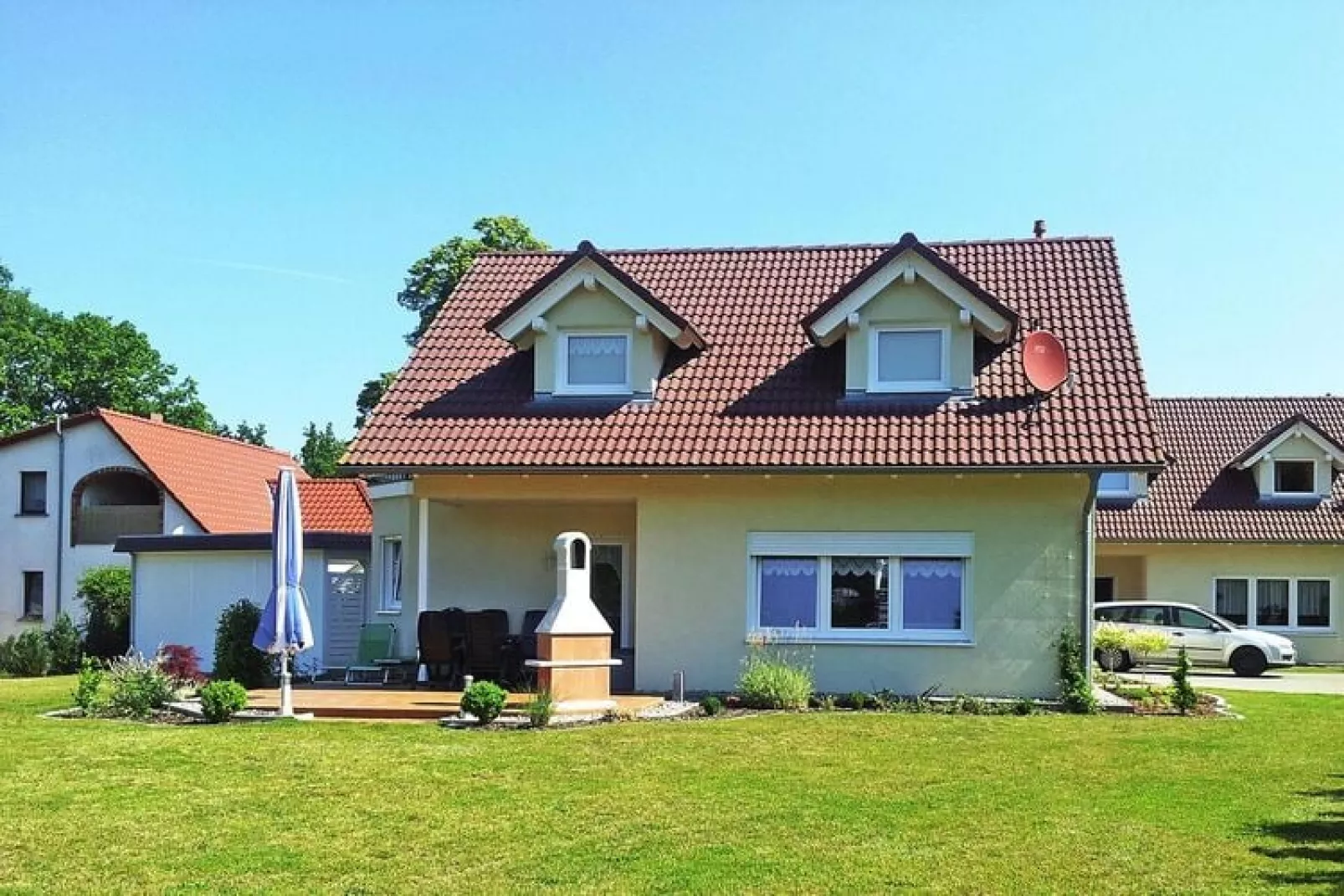 Ferienhaus Möwe 145 qm-Buitenkant zomer