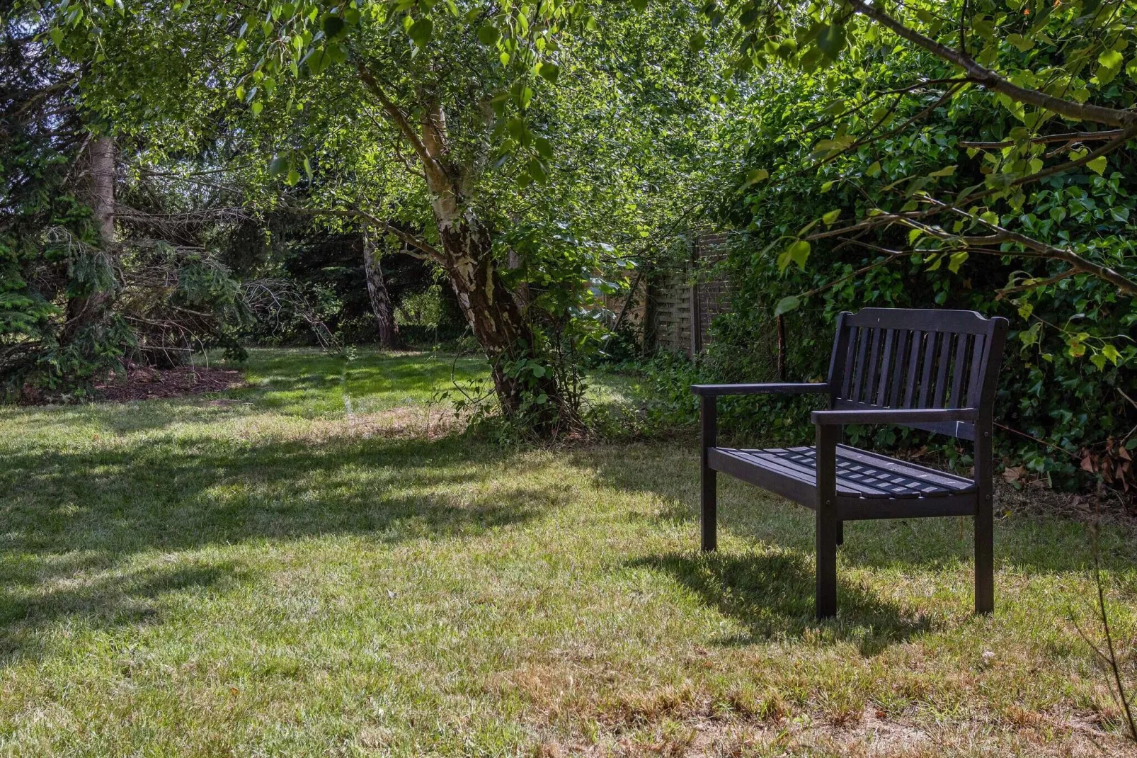 Lichte Cottage met Tuin Terras-By Traum-Uitzicht