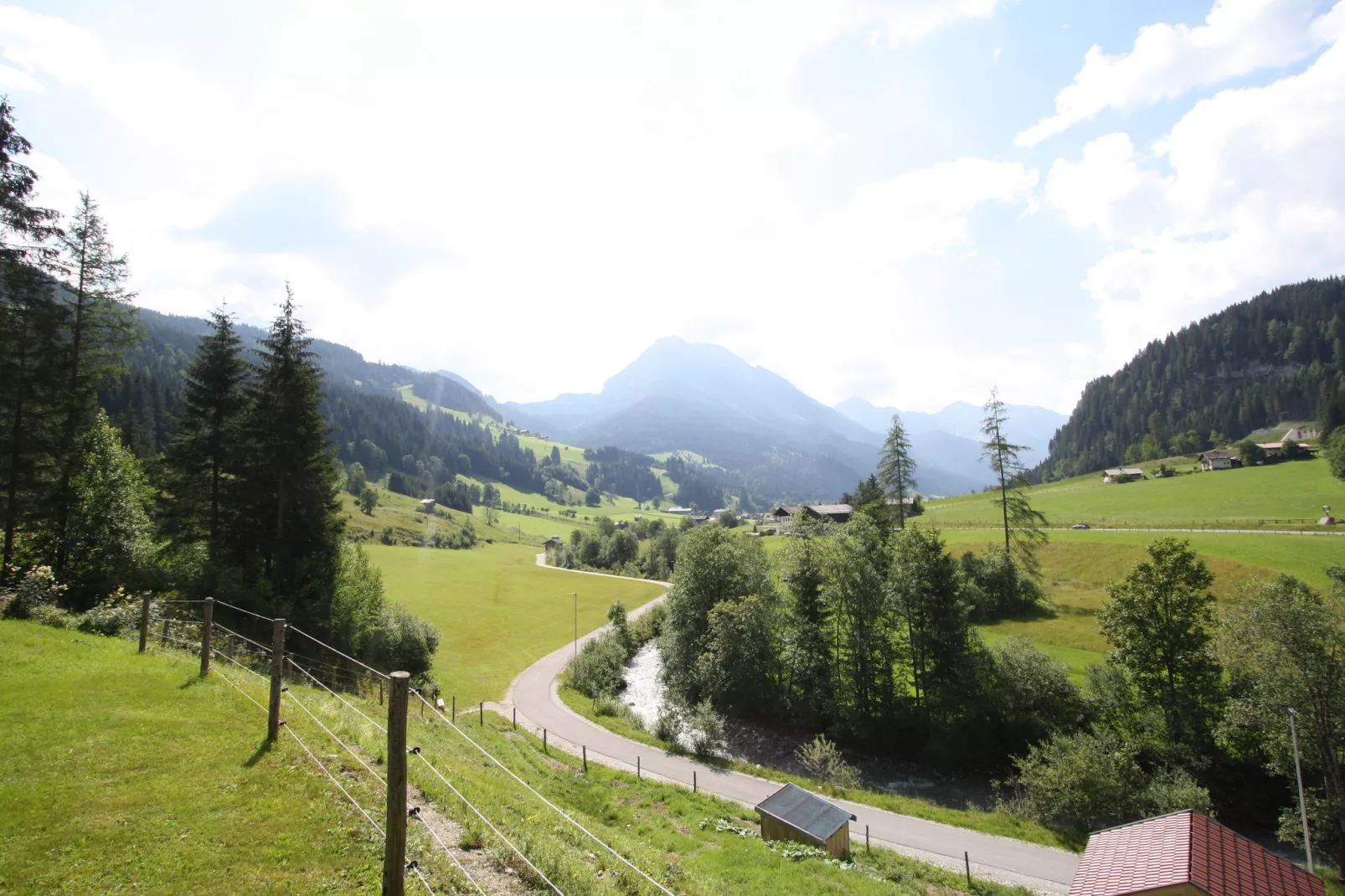 Talblick-Uitzicht zomer