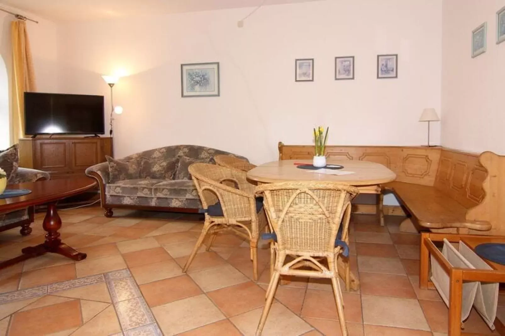 Holiday resort Wandhoff Gut Bundhorst Stolpe3-Raum DuscheWanne 100 qm 6 Pers Typ 5-Woonkamer