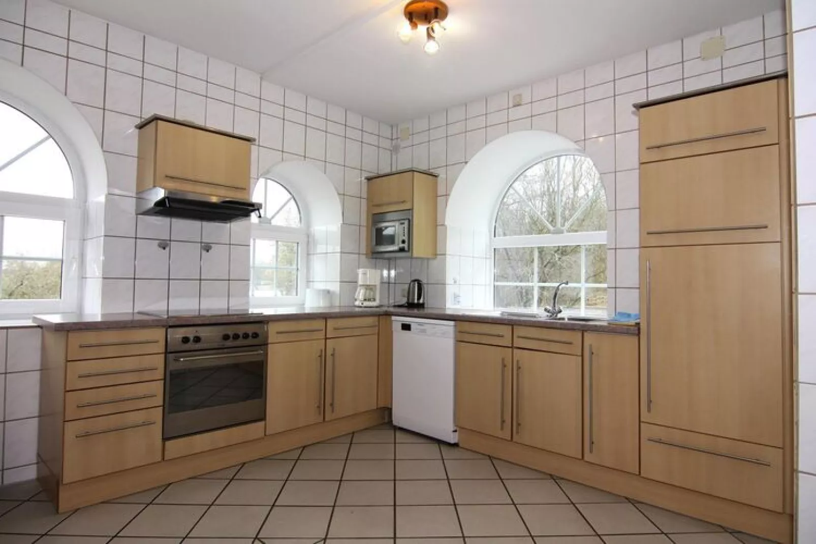 4-Raum-App DUWanne G-WC110 qm 7 Pers-Keuken