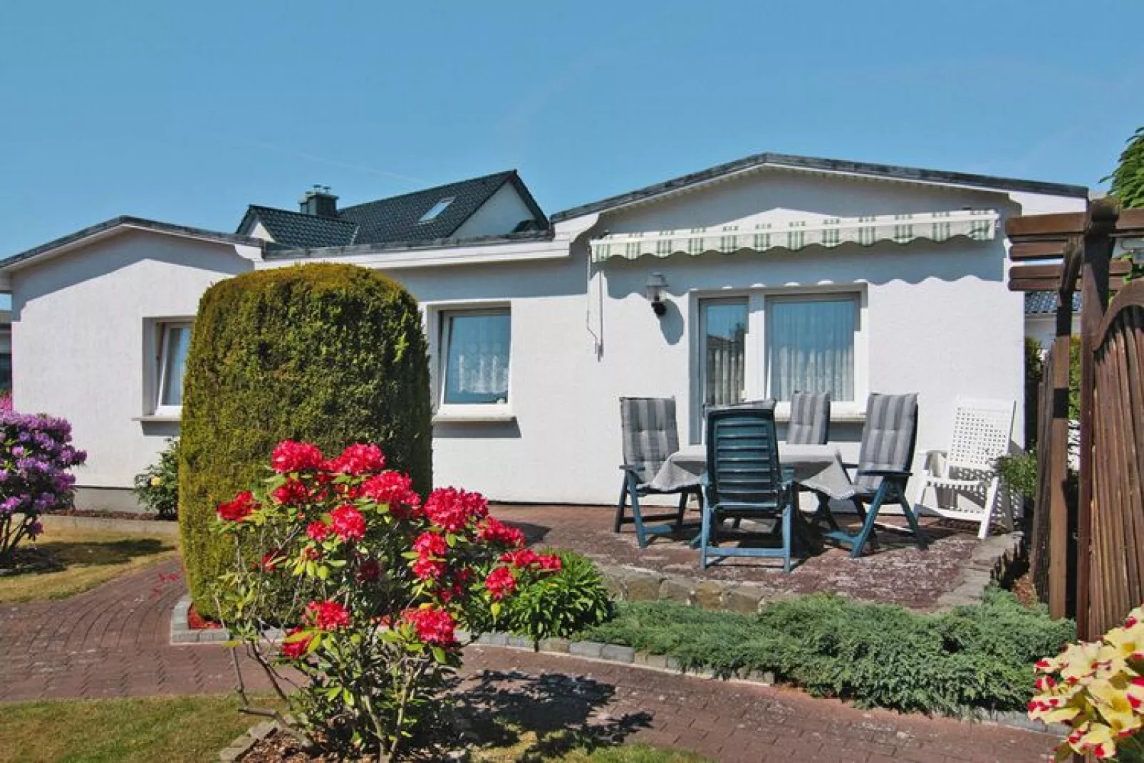 Bungalow B2-Buitenkant zomer