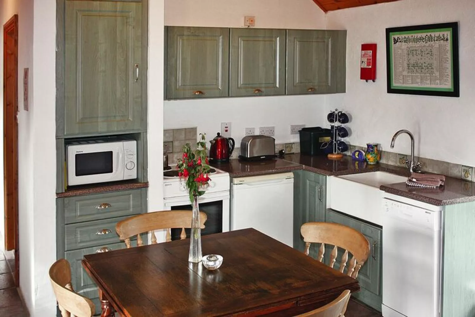 Lime Kiln Cottage Terryglass Co Tipperary-Keuken