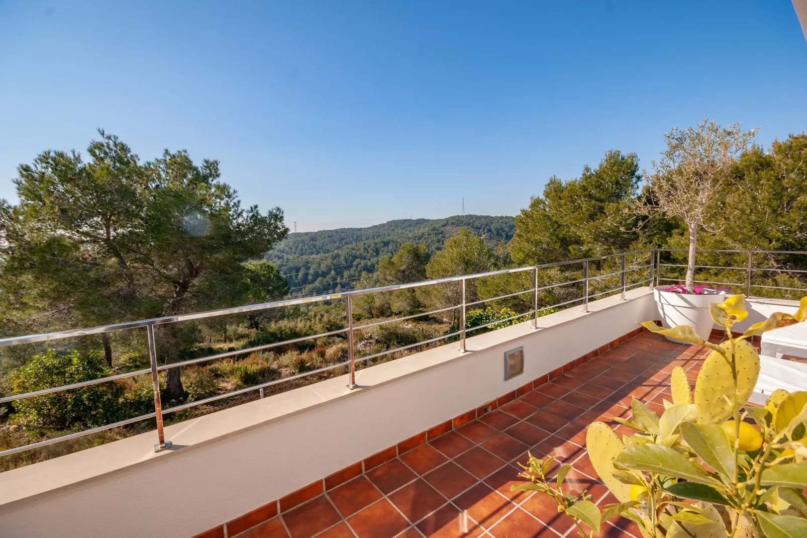 Prachtige villa met zwembad en prachtig uitzicht op zee dichtbij Barcelona-Uitzicht zomer