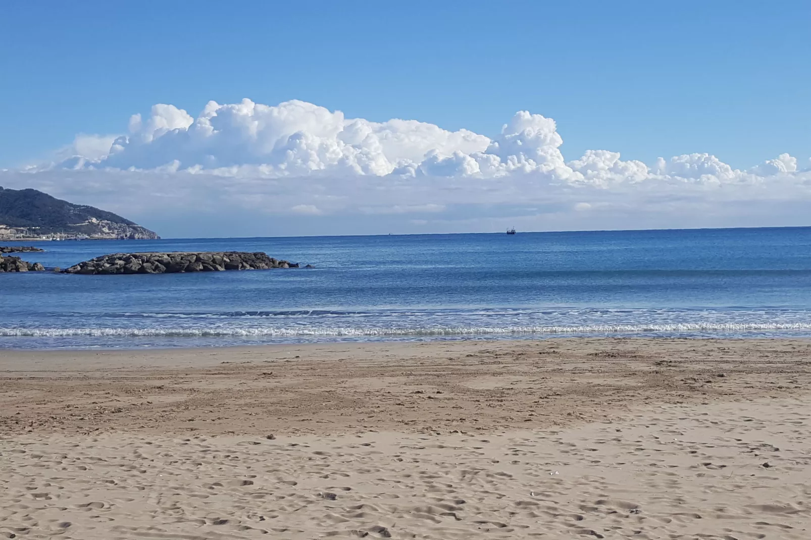 Prachtige villa met zwembad en prachtig uitzicht op zee dichtbij Barcelona-Gebieden zomer 20km