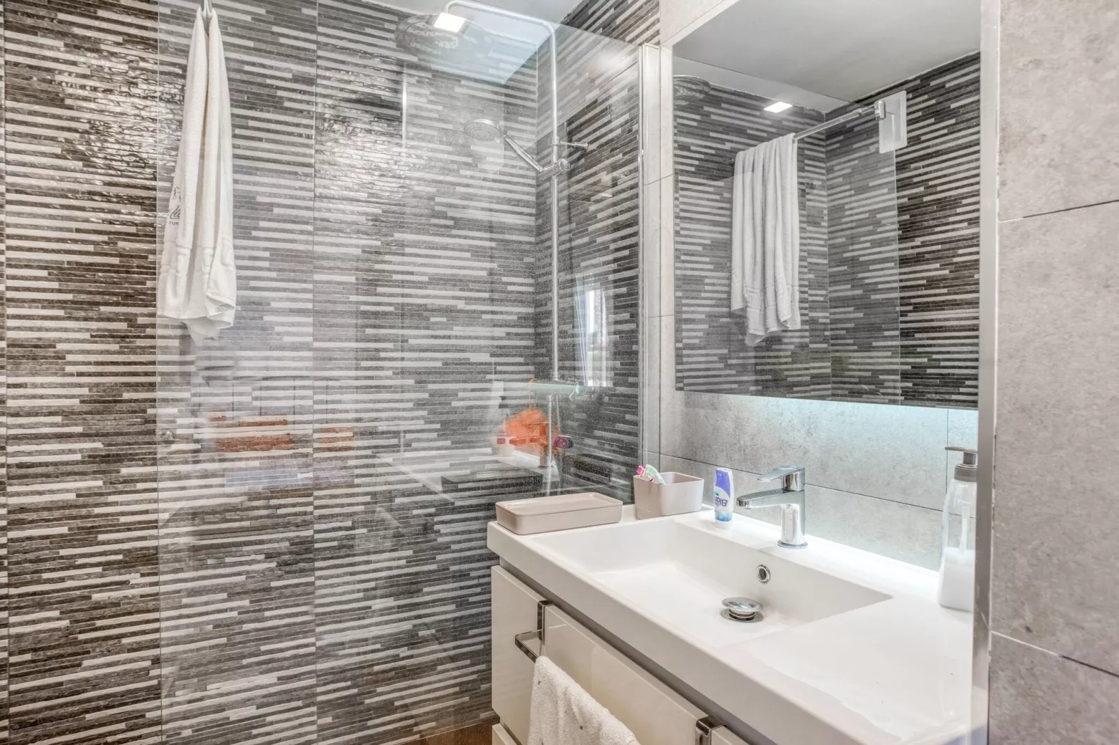 S´Agaró Beach Apartment-Badkamer