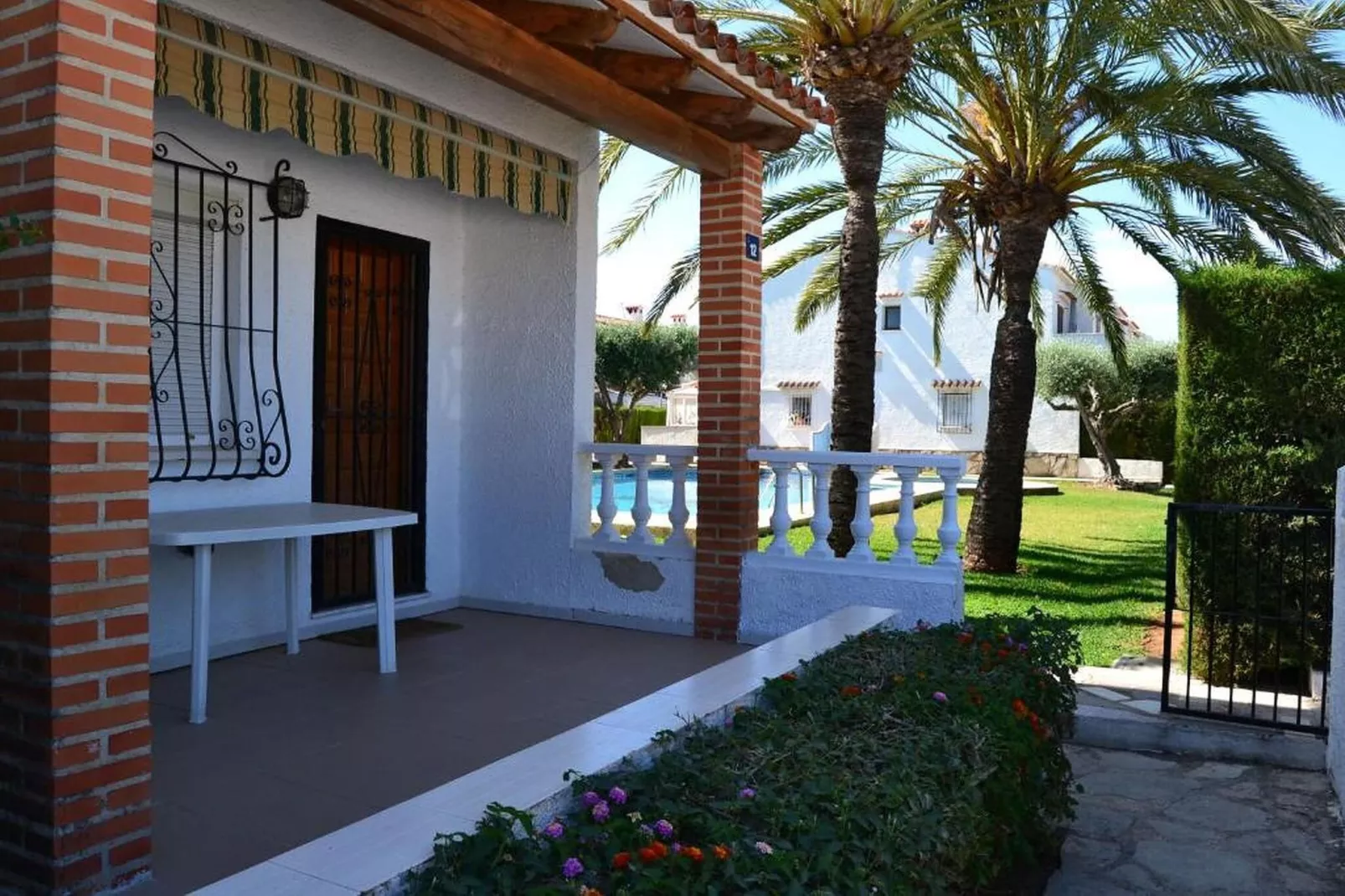 Villa Mimosa-Terrasbalkon