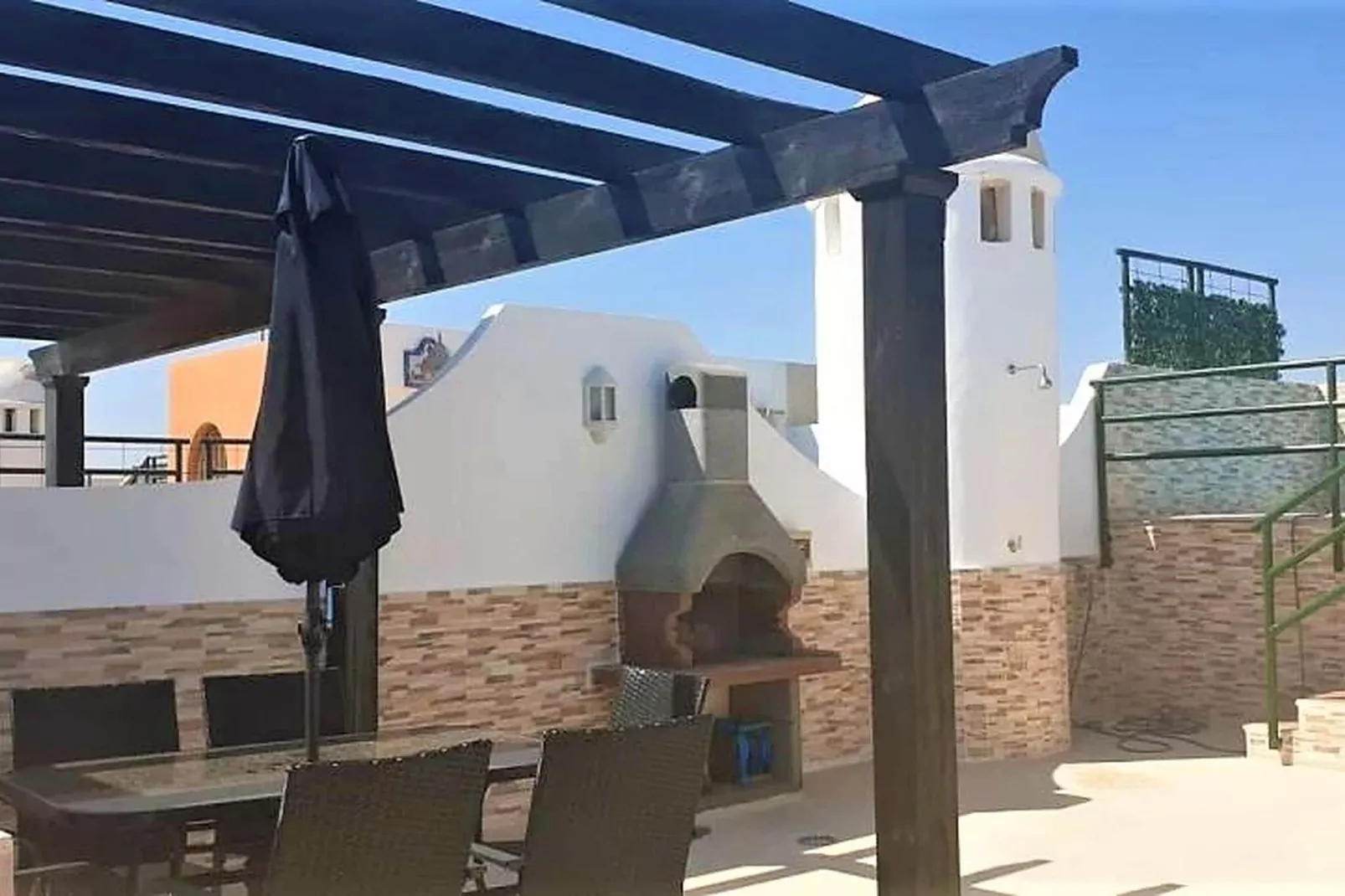 Ático con piscina privada-Terrasbalkon