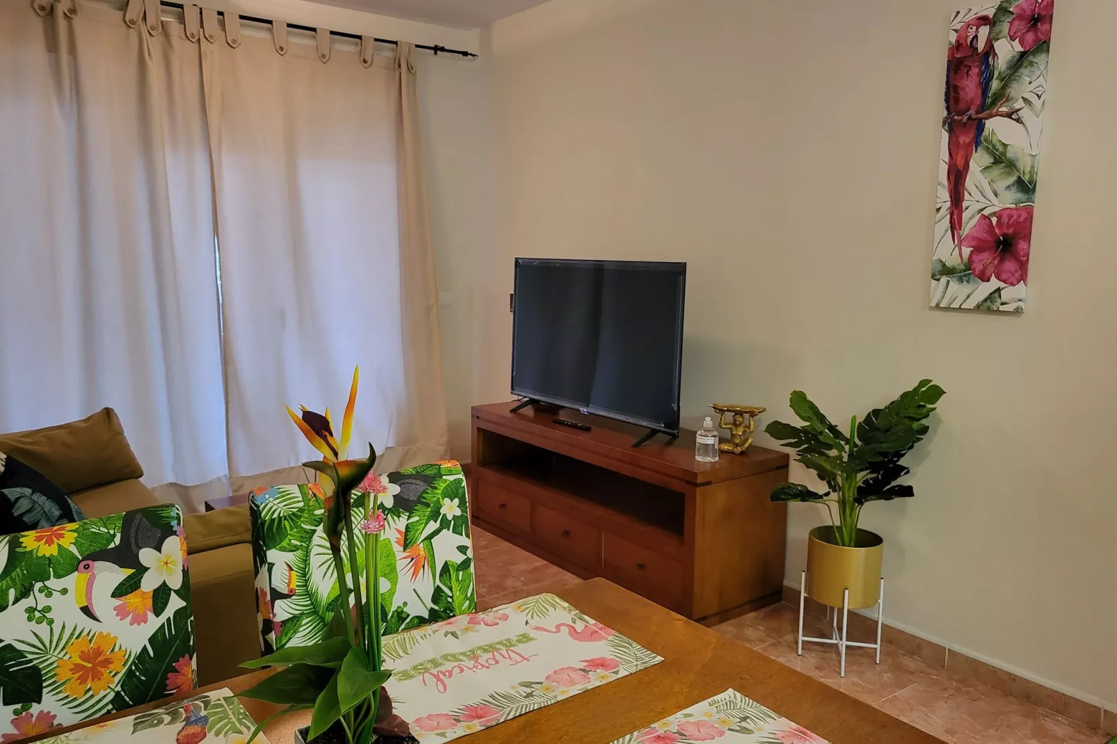 Apartamento 1º con terraza-Eetkamer