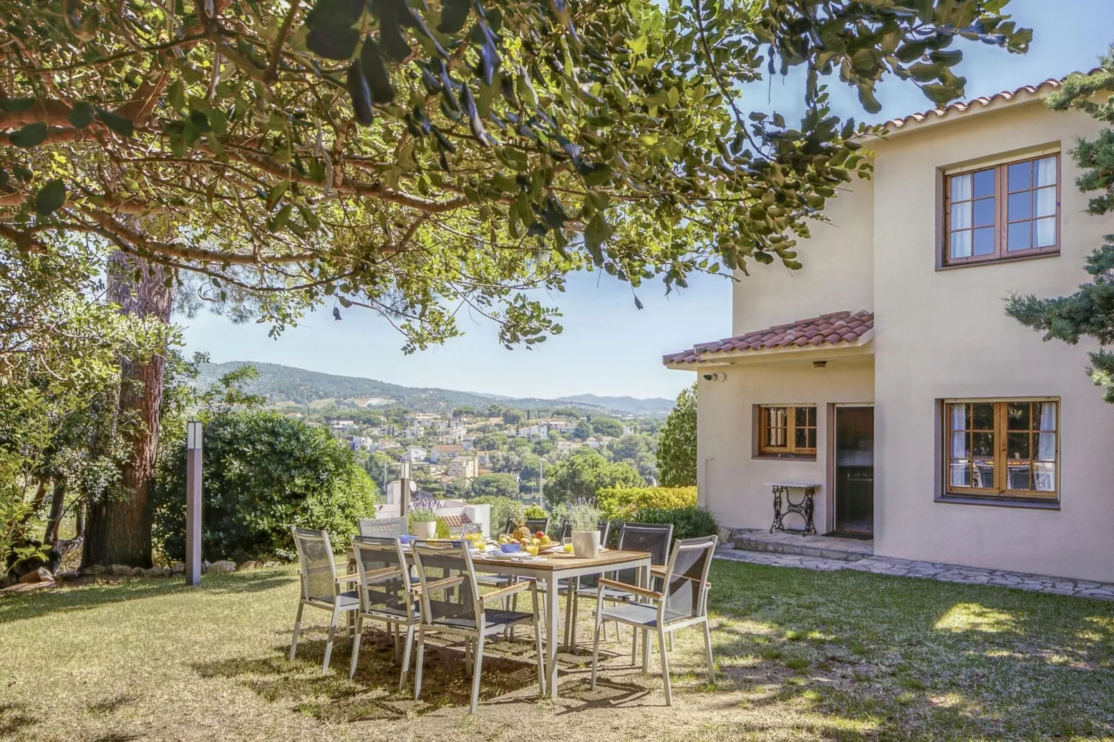 Villa Portinyol-Tuinen zomer