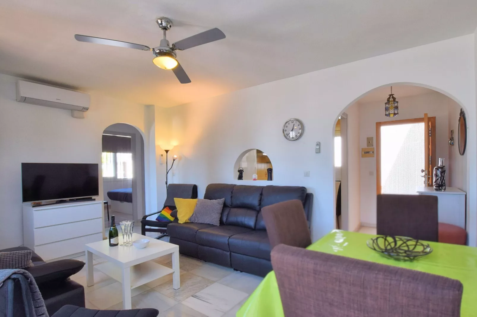 Villa Calle Segovia Benalmadena 8 pers-Woonkamer