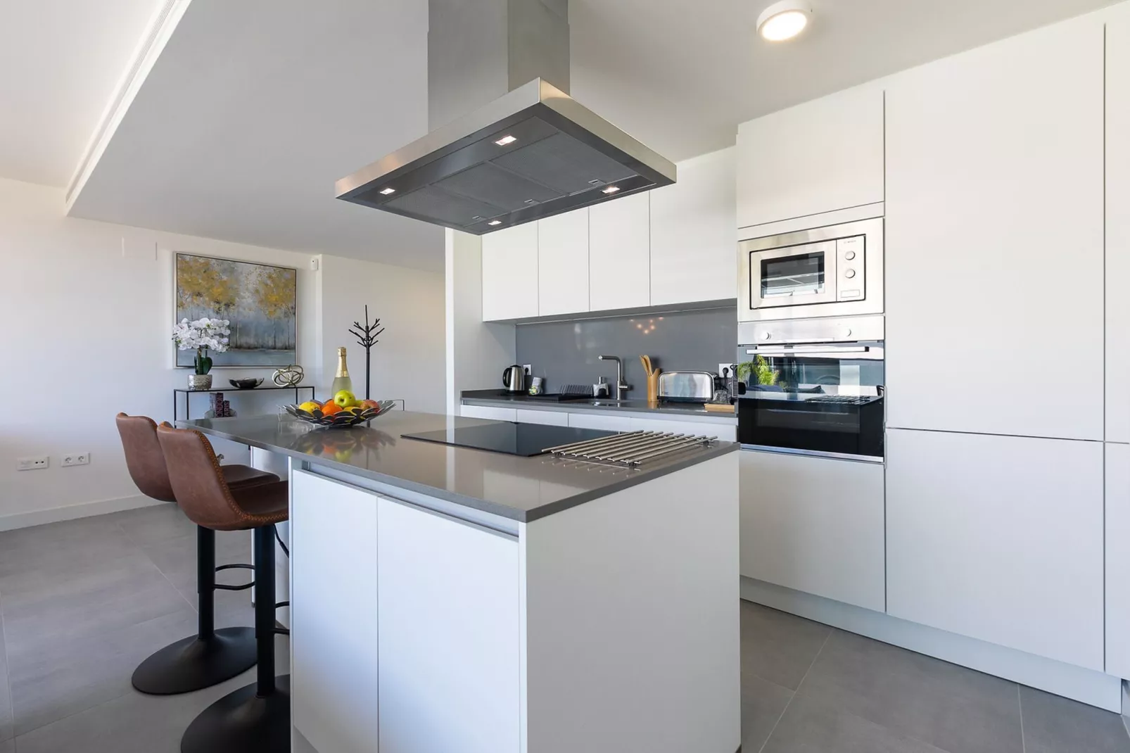 The Golden Oasis - Luxurious 3 Bedroom Penthouse with Gym & Spa facilities-Keuken