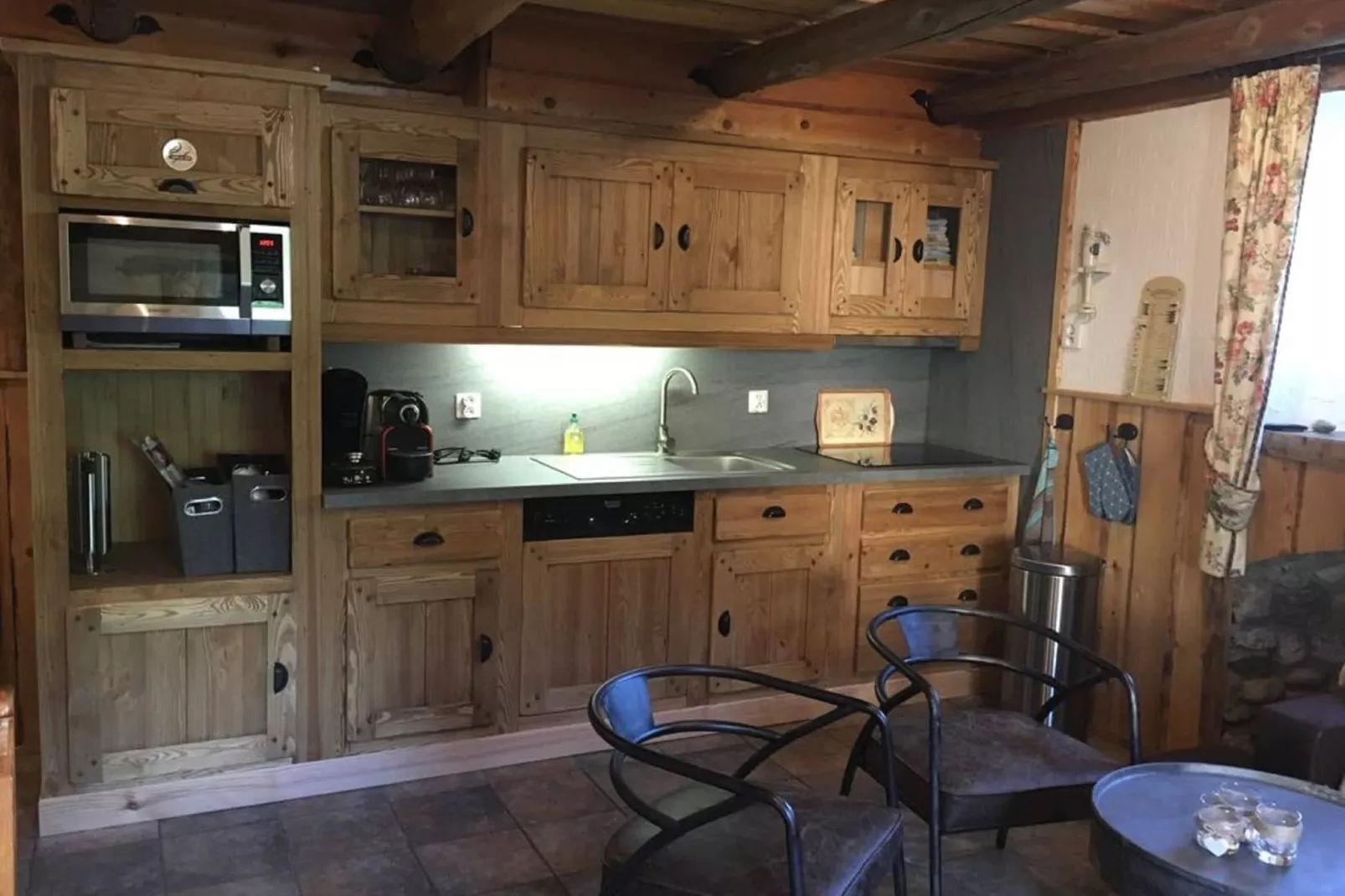 Comfortabel appartement in Servoz vlak bij skigebied-Keuken