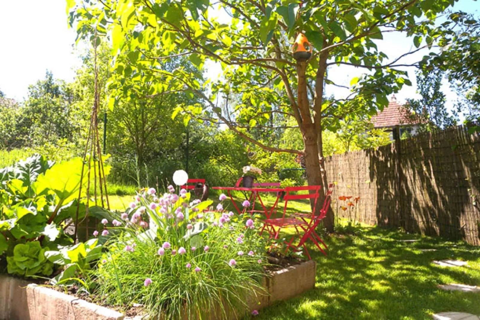 Gîte la Verrerie-Tuinen zomer