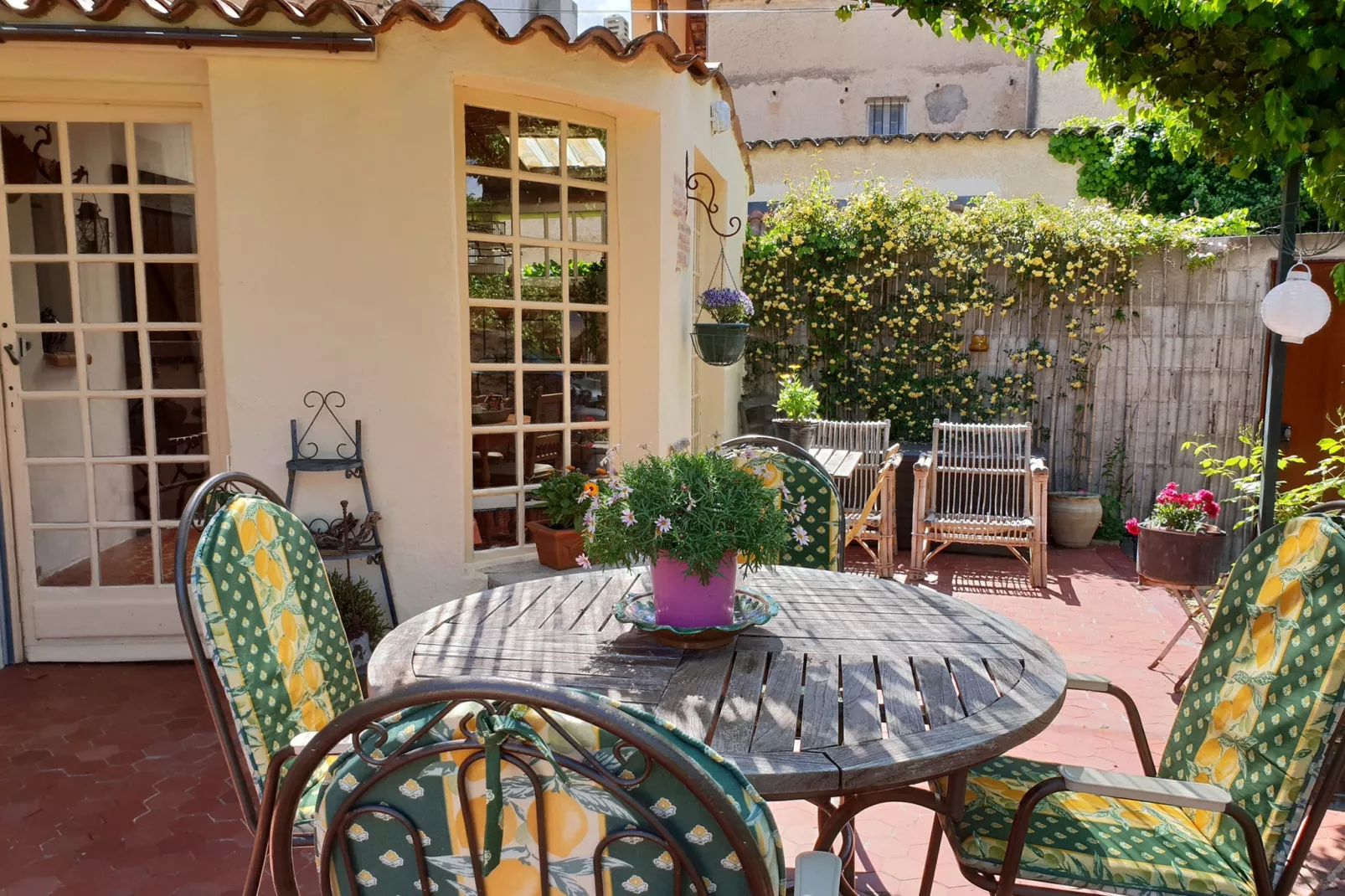 Chapelle de Lorgues-Terrasbalkon