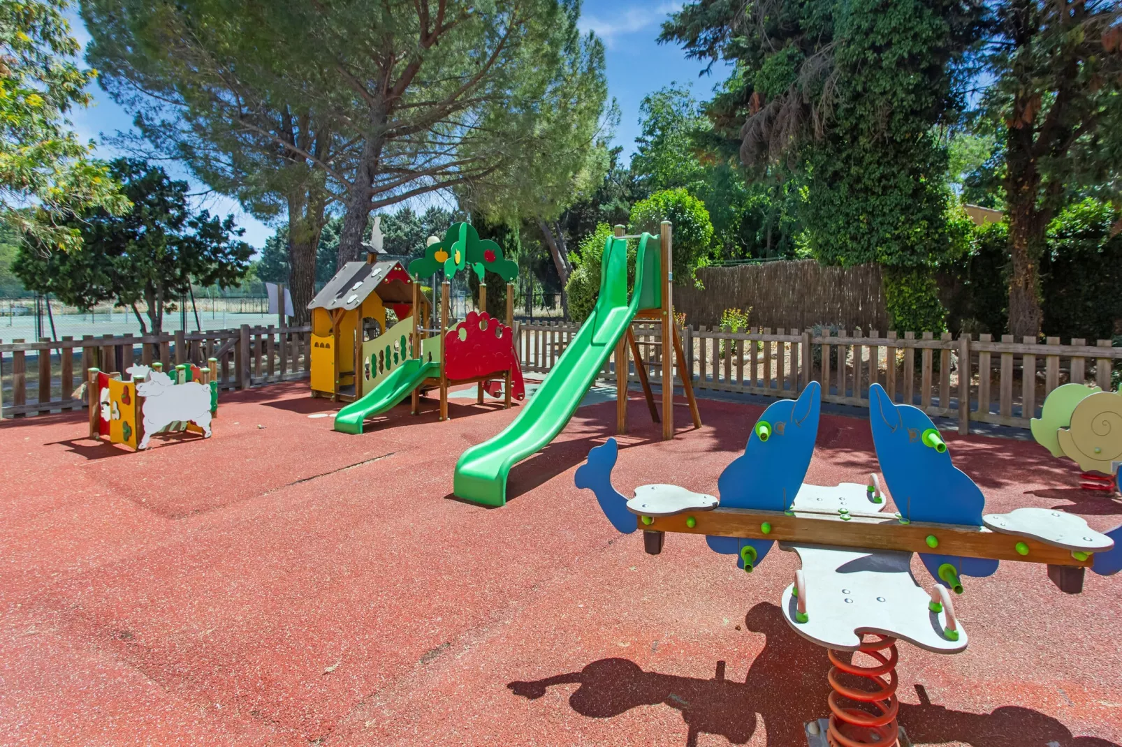 Mazet de Camargue-Parkfaciliteiten