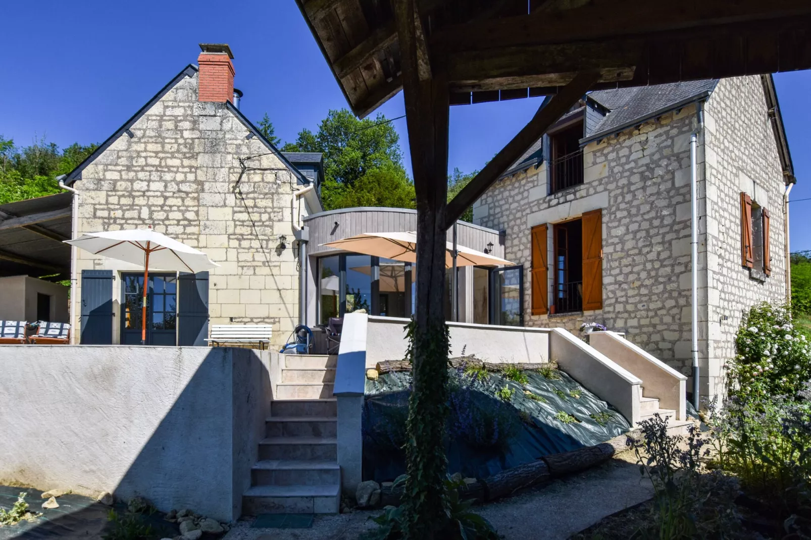 Gite vallée de la Loire-Buitenkant zomer