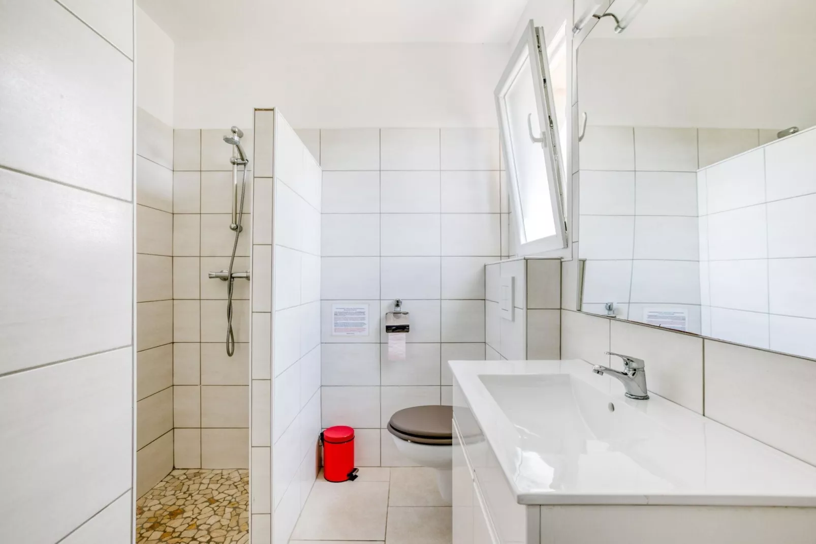 Villa Piscine As Mourels-Badkamer