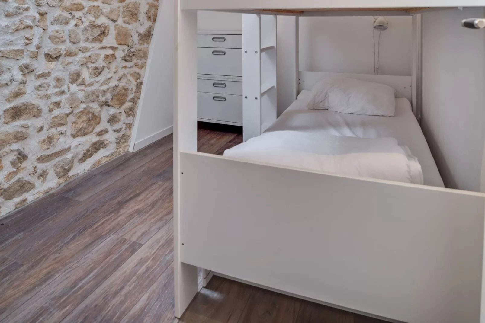 Sfeervol vakantiehuis in Rouzède met een prive zwembad (verwarmd)-Slaapkamer