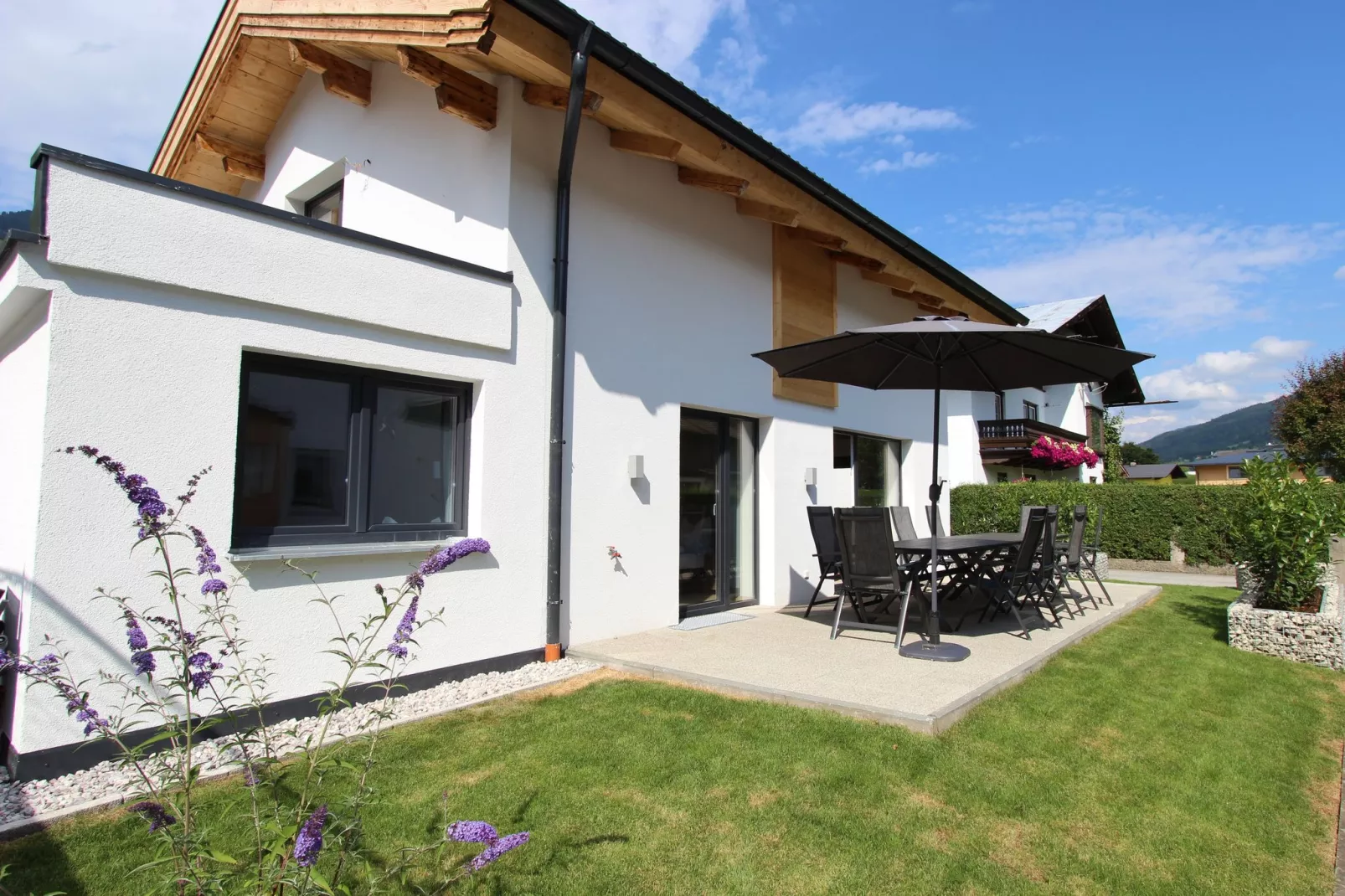 Chalet Cervus Zell am See-Buitenkant zomer