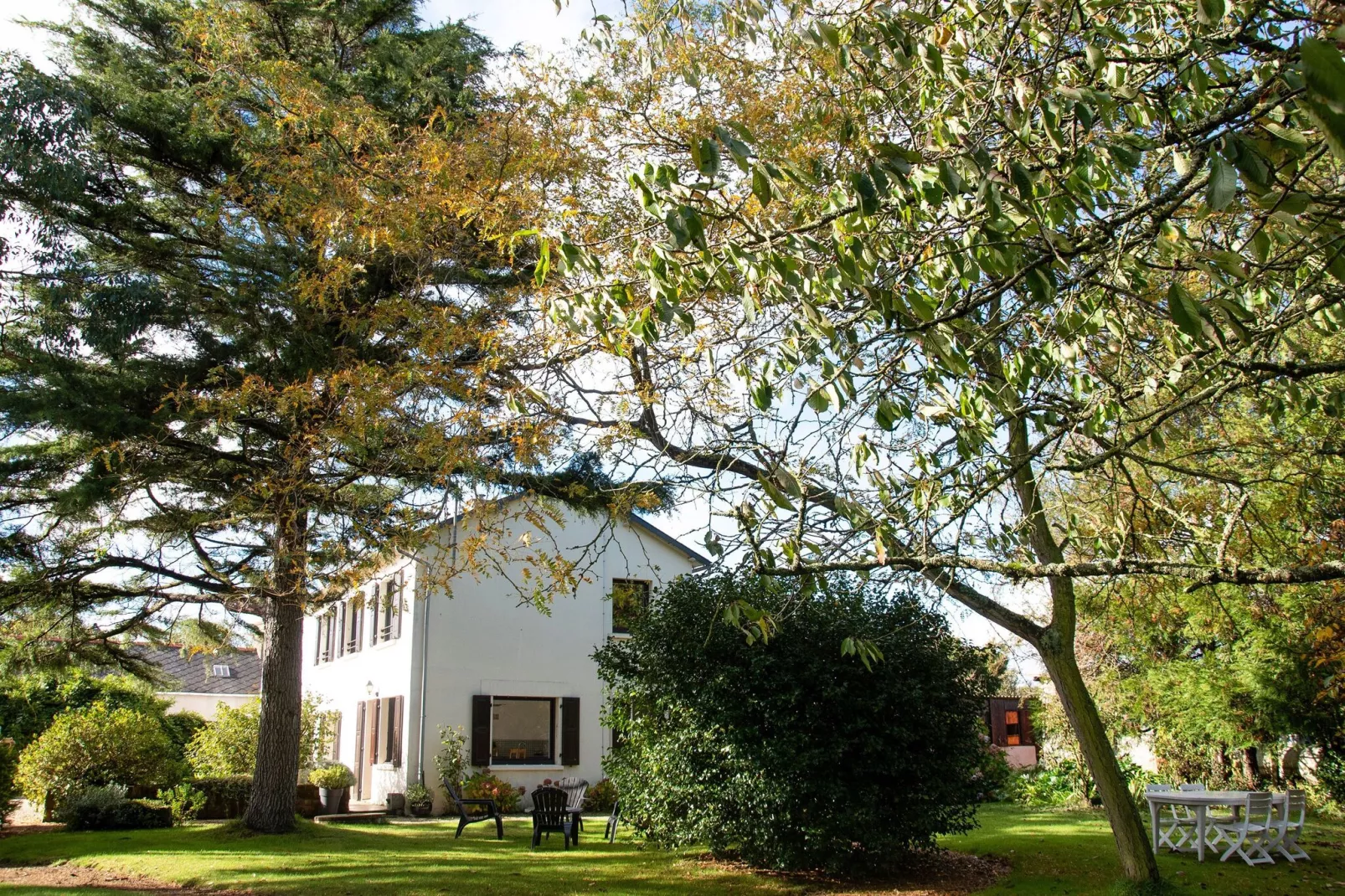 Grande Maison avec Jardin à Tréveneuc-Buitenkant zomer