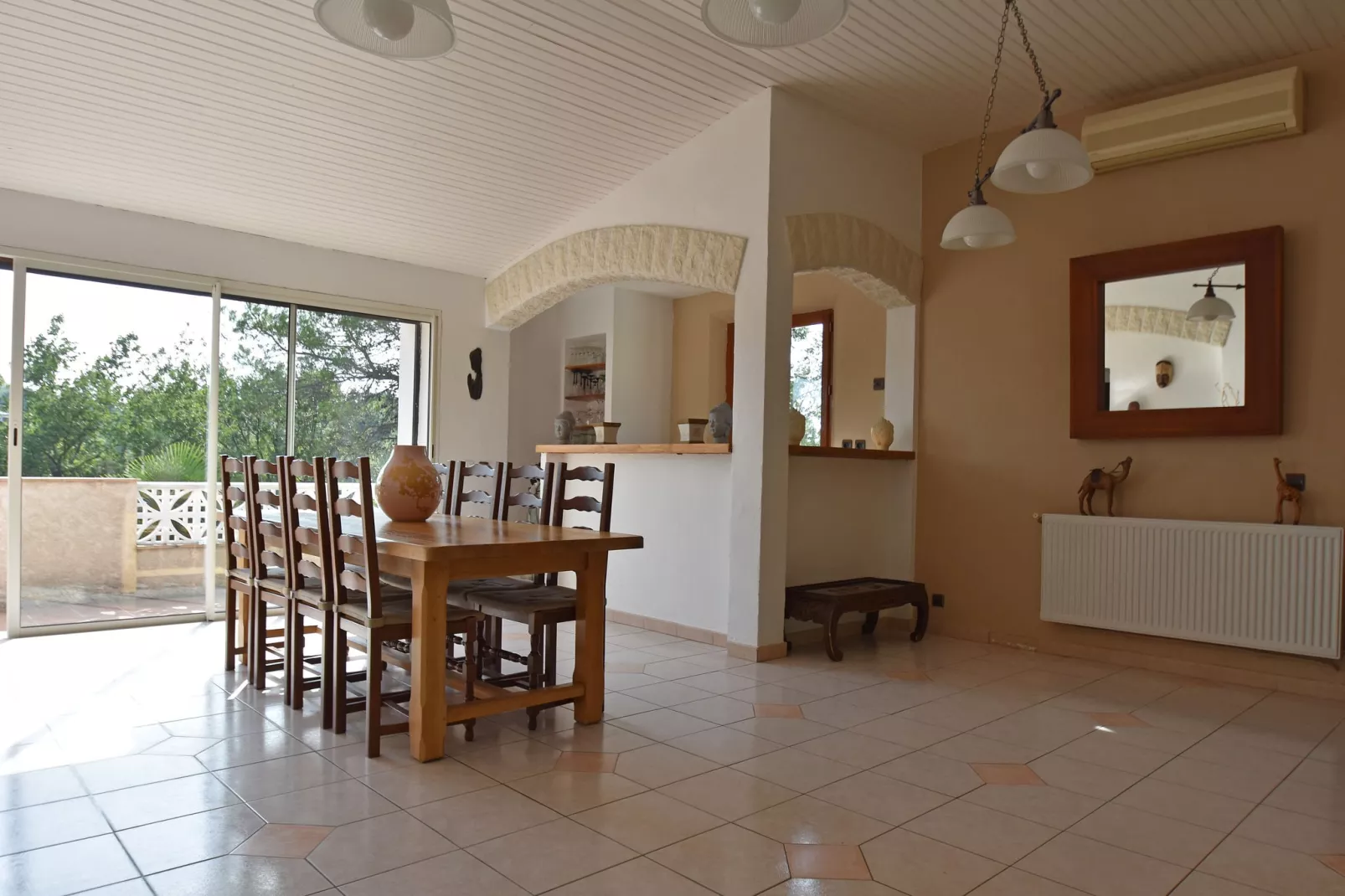 La Cigale de Provence-Eetkamer