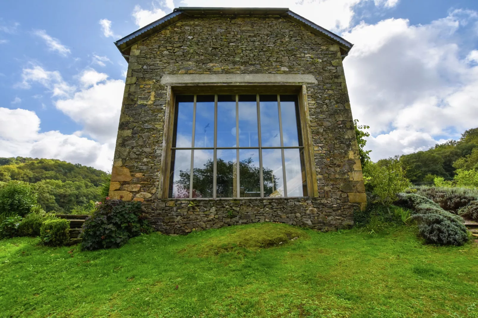 La Remise-Buitenkant zomer