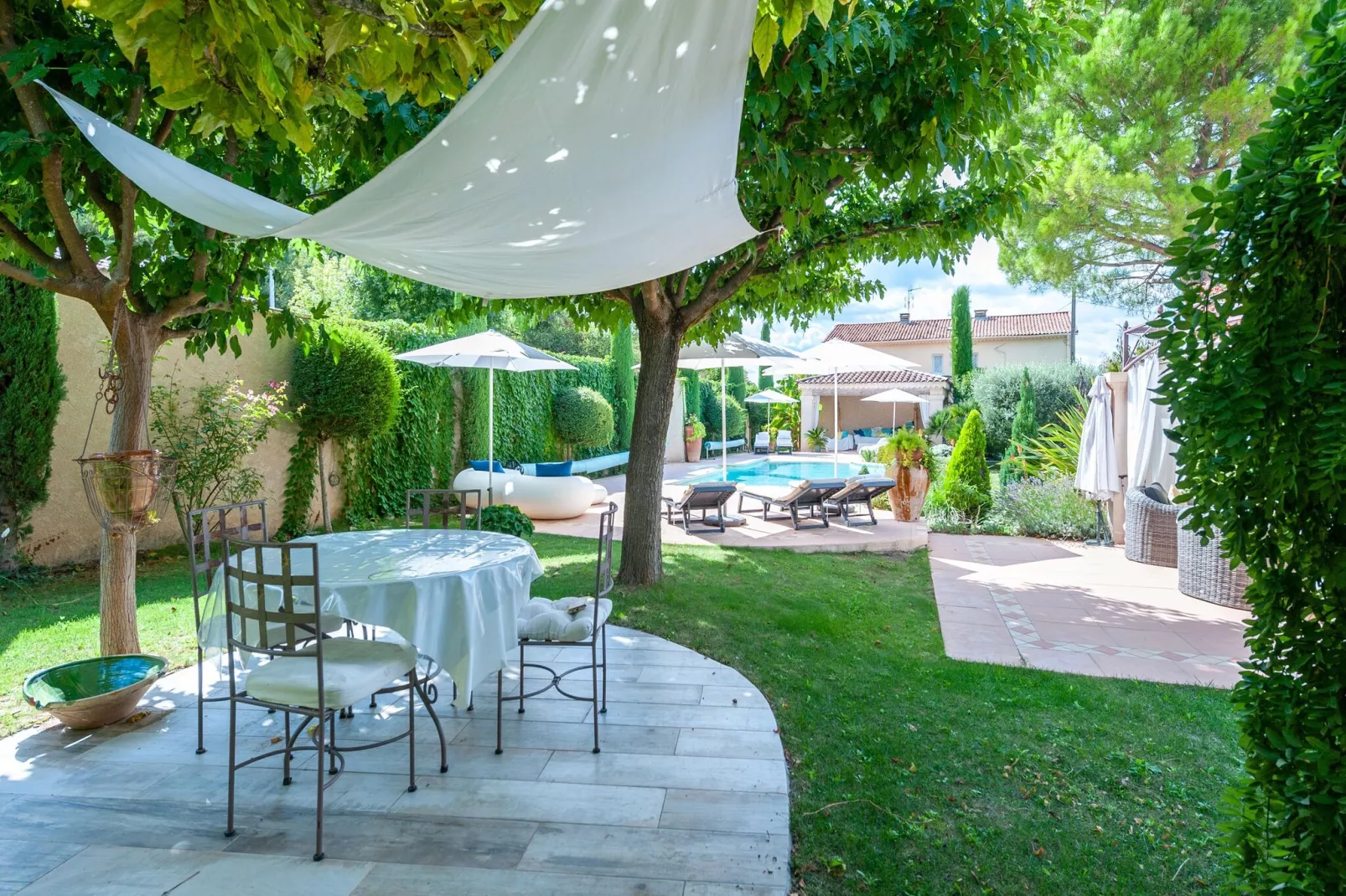 Villa Provence-Tuinen zomer