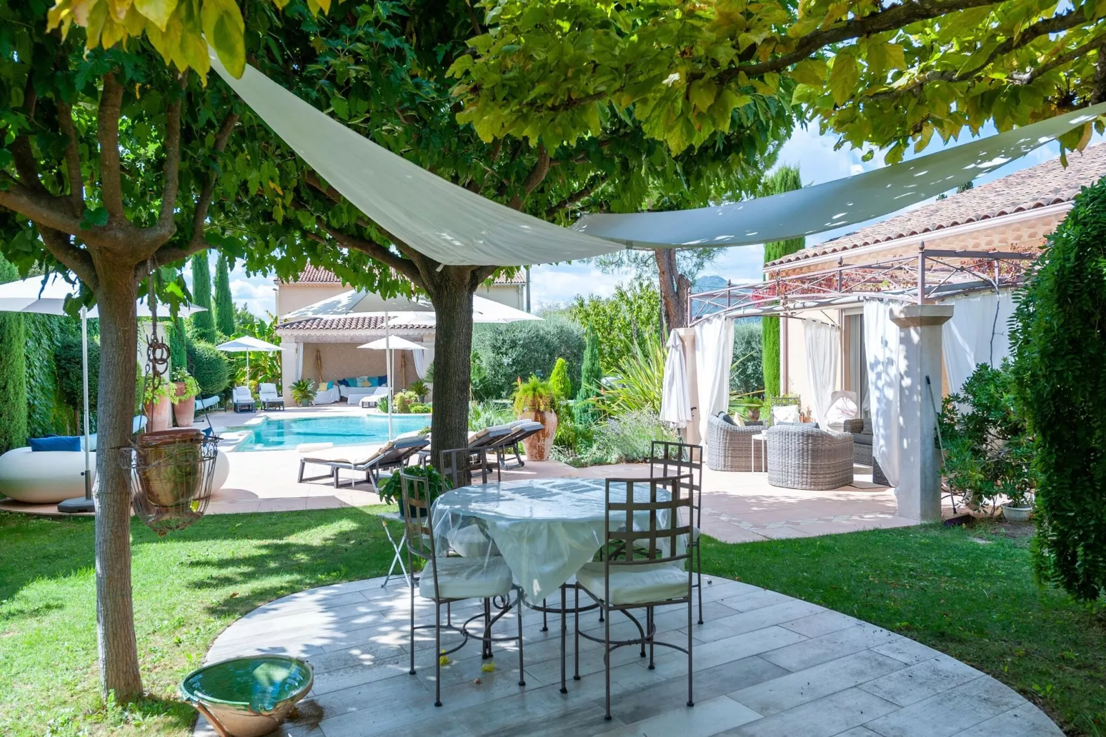 Villa Provence-Tuinen zomer