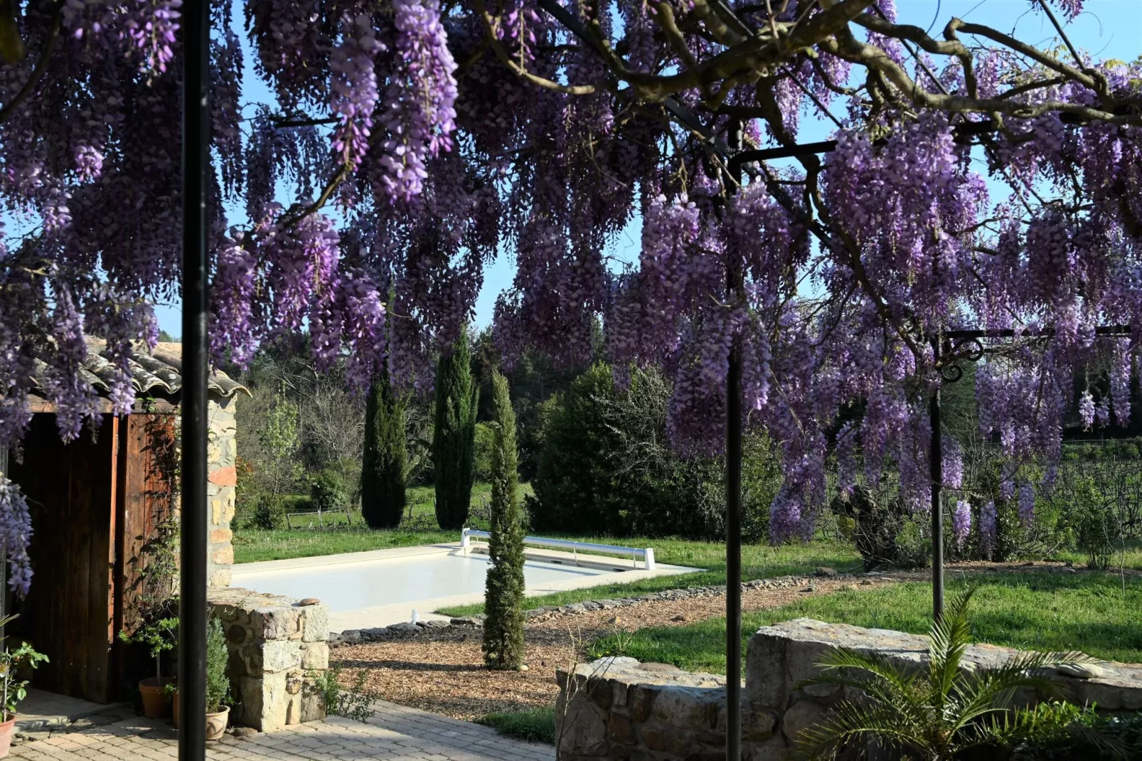 Villa - Largentière-Uitzicht zomer