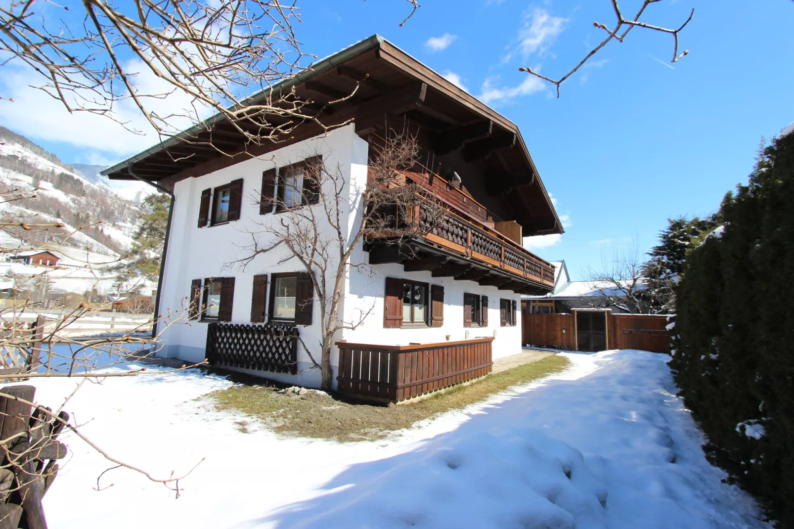 Oberhof Lodge-Exterieur winter