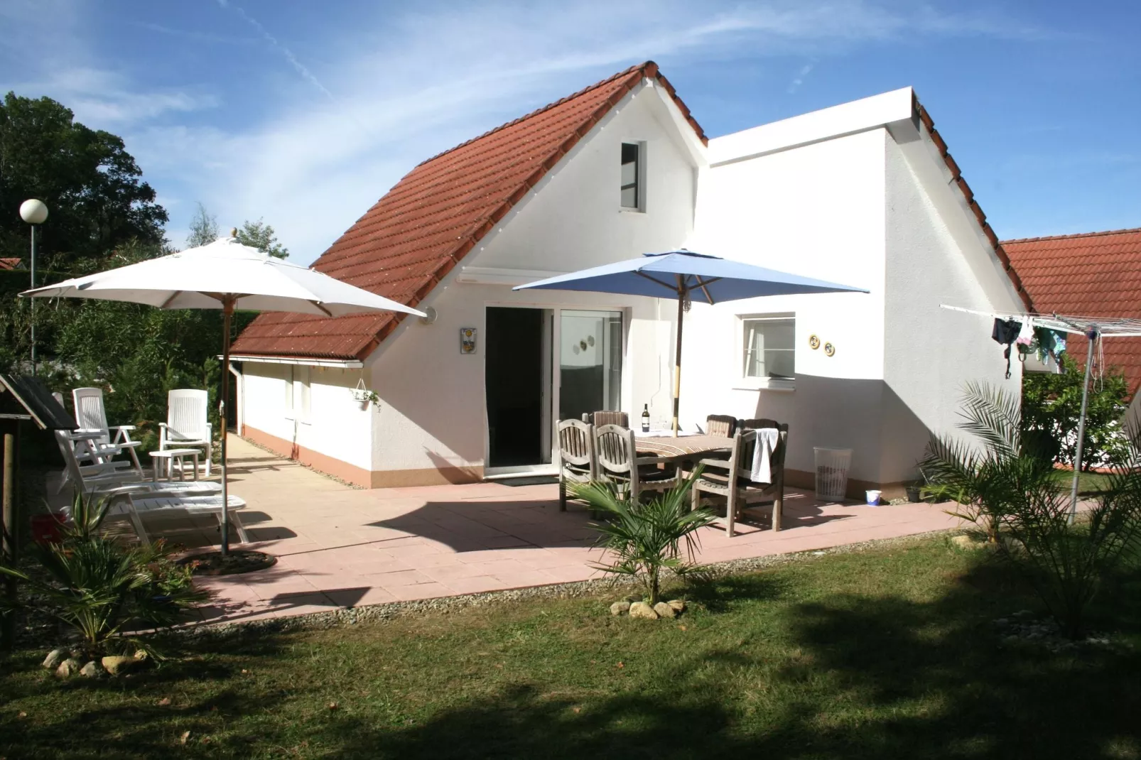 Residence Château Cazalères  2-Buitenkant zomer