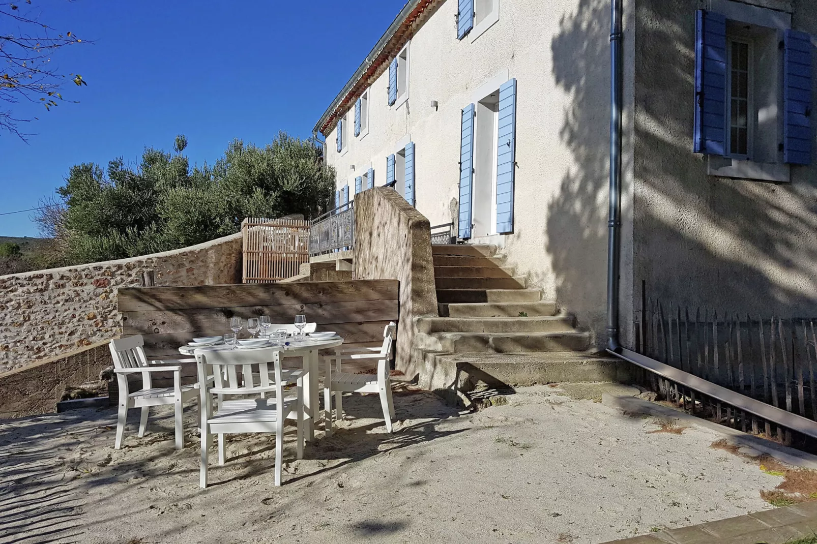 Gîte de luxe dans les vignes 2-Buitenkant zomer