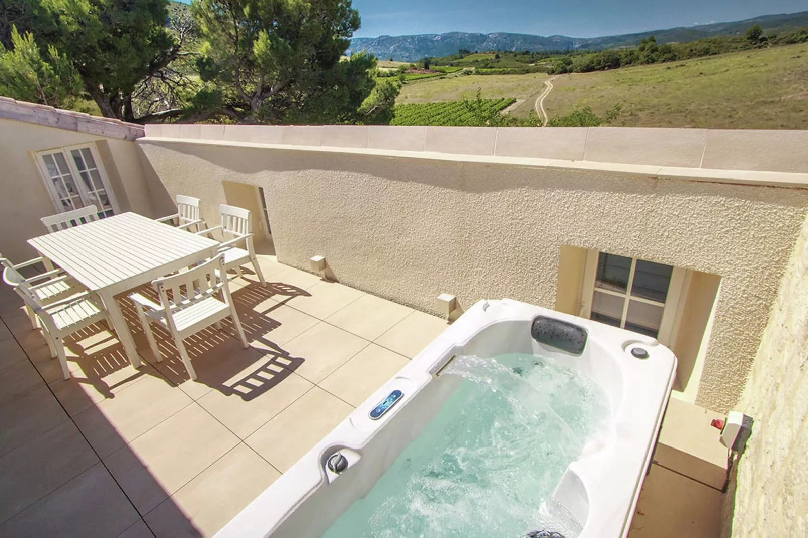 Gîte de luxe dans les vignes 4-Wellness