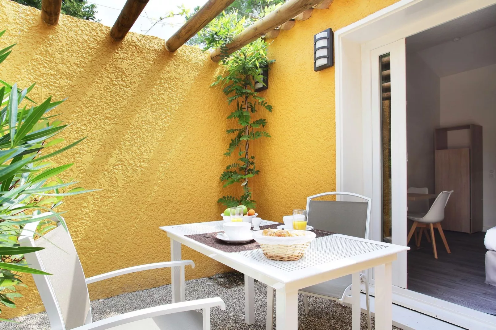 Le village Camarguais Les Gardians 1-Terrasbalkon