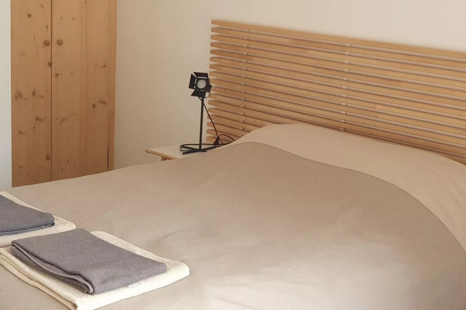 Mazet avec piscine à Orgon - Slaapkamer