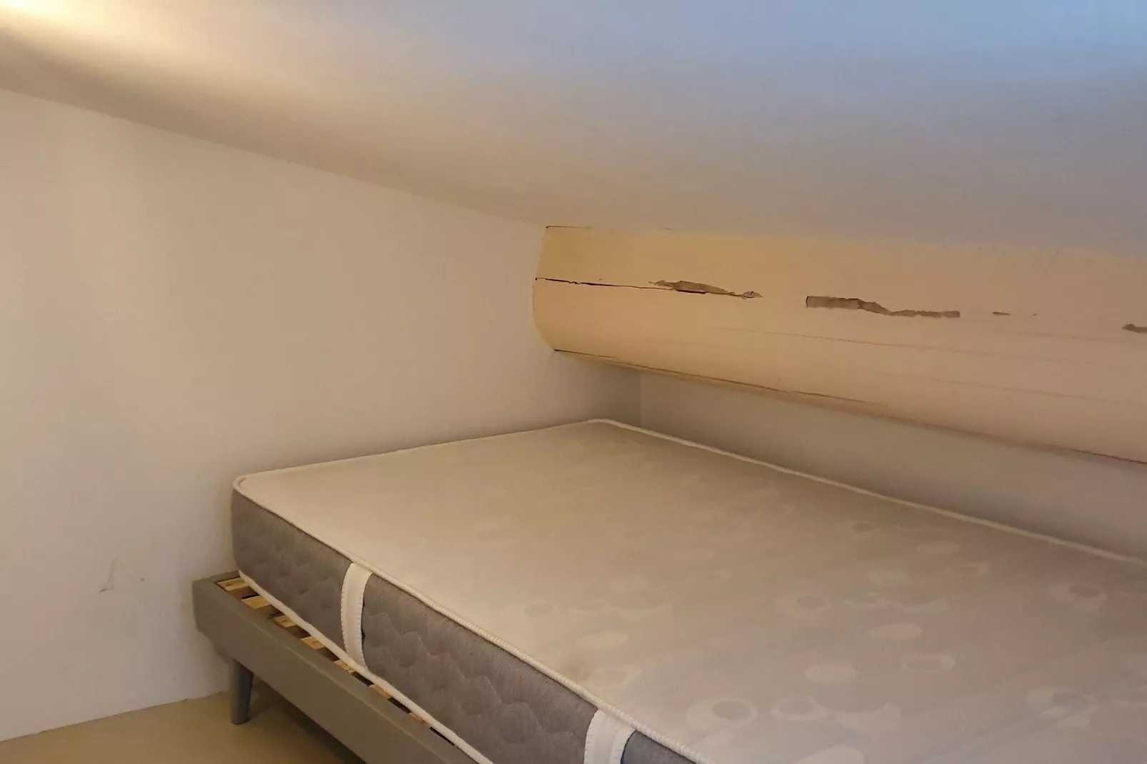 Mazet avec piscine à Orgon - Slaapkamer