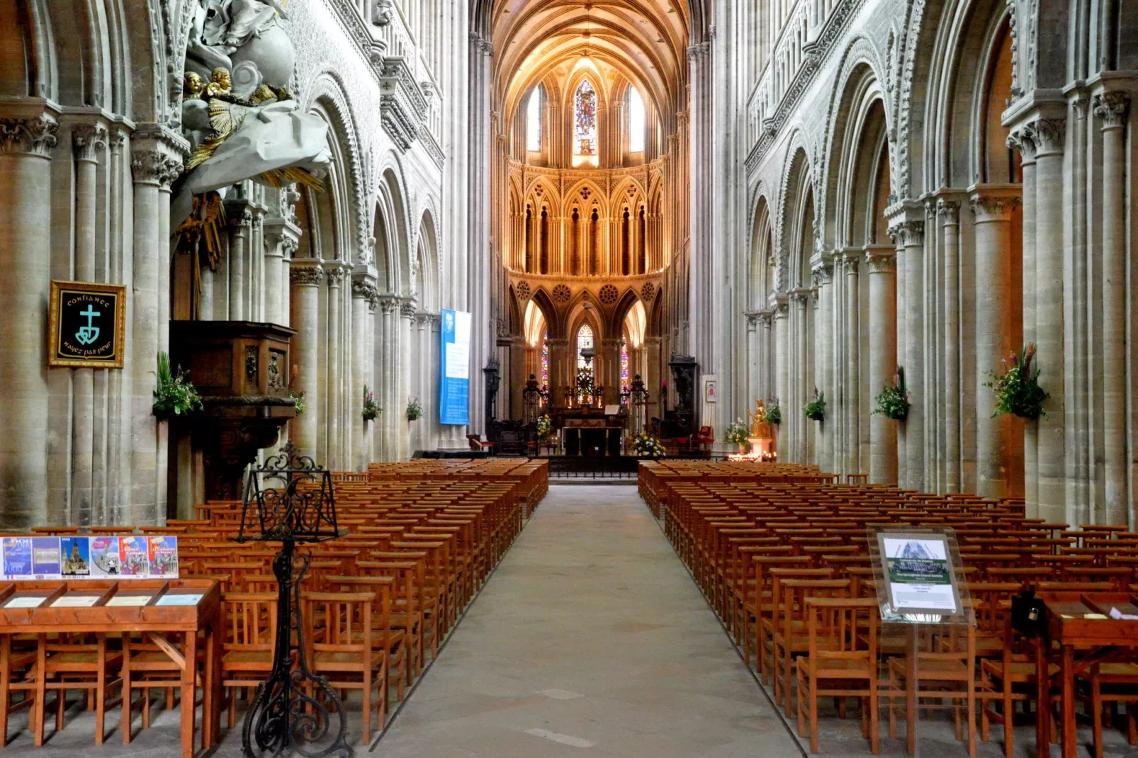 Le Parvis de la Cathédrale II-Gebieden zomer 5km