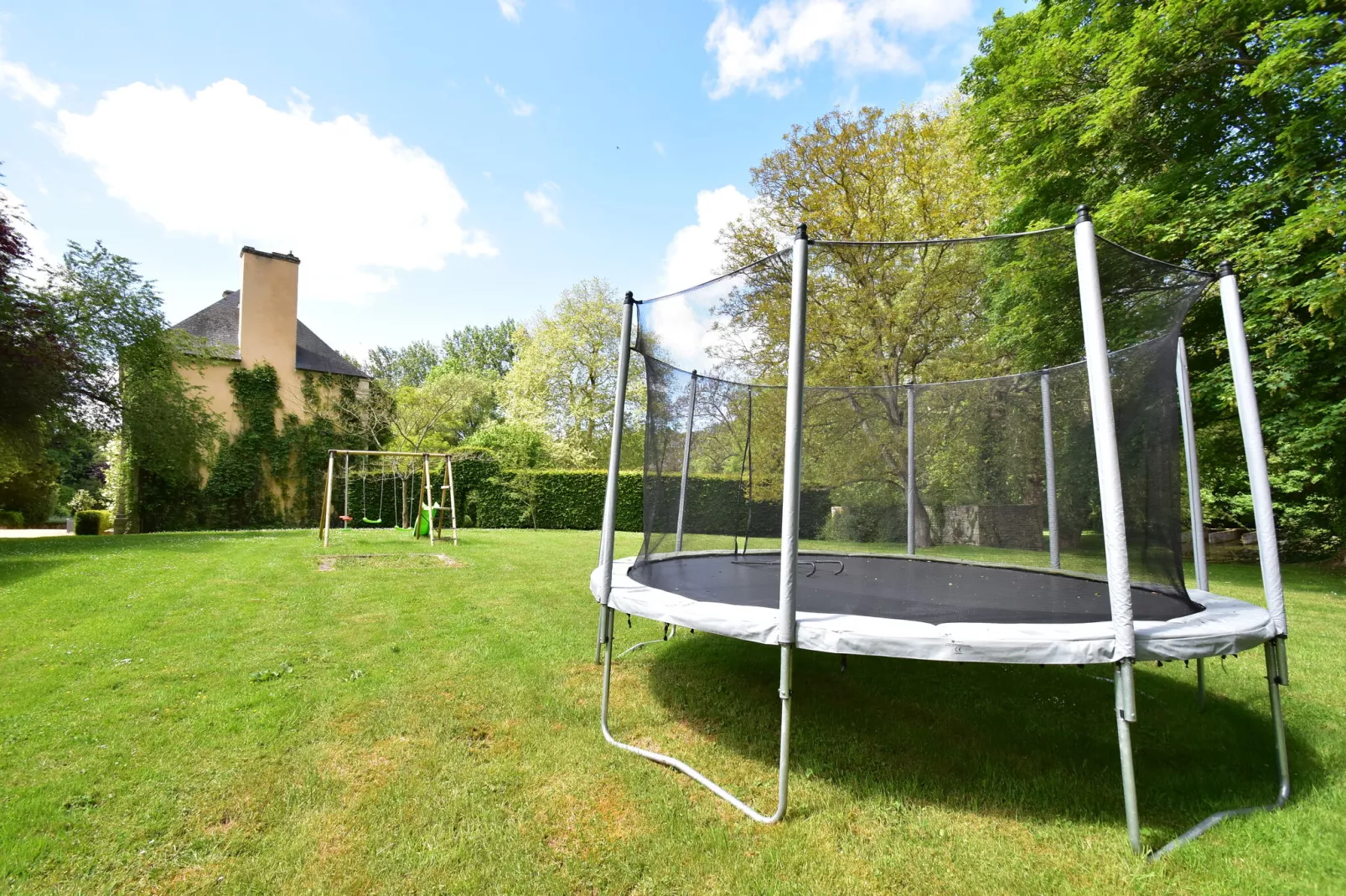 La Grange du Château 2 pers-Tuinen zomer