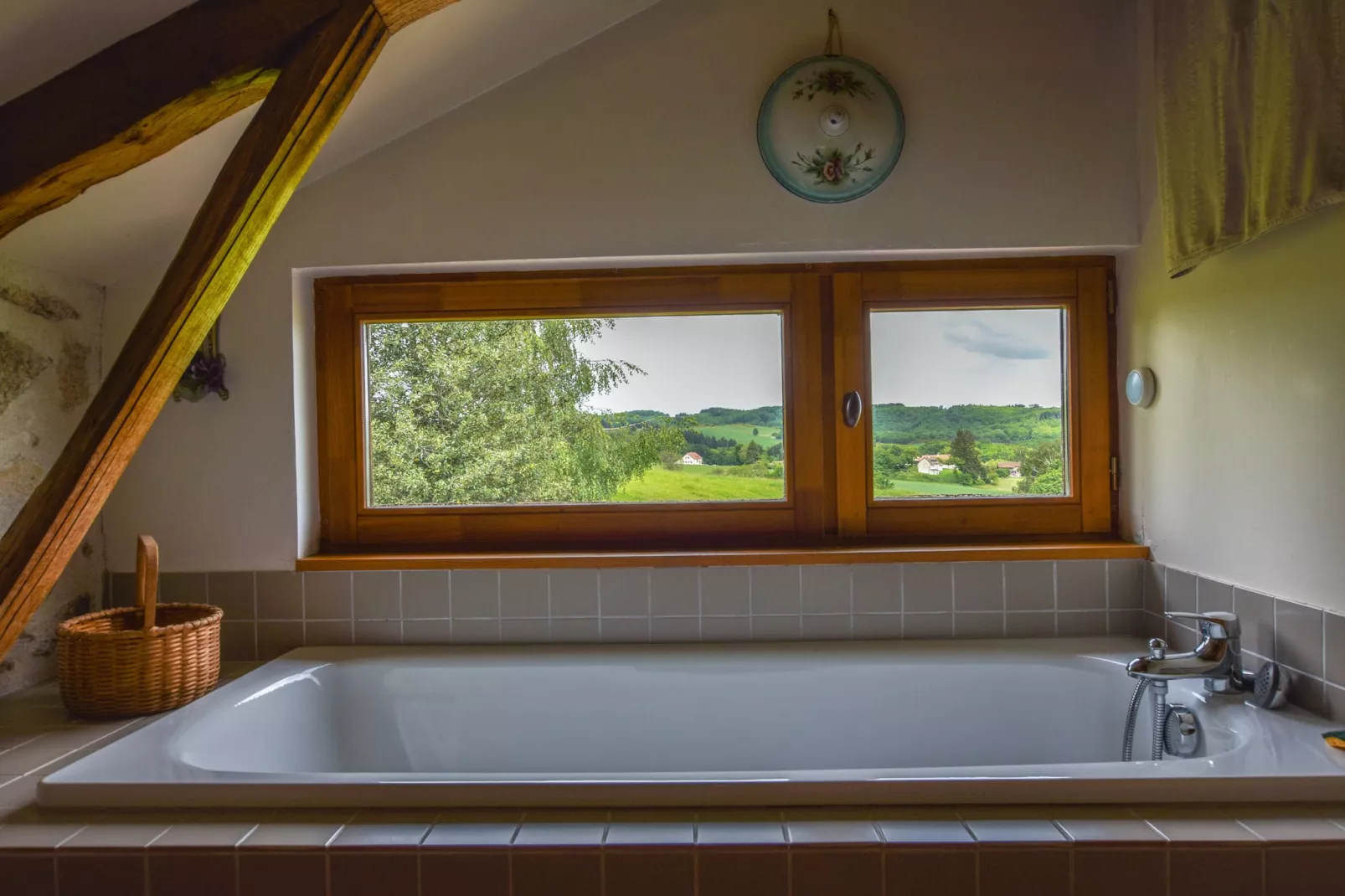 Maison auvergnate avec jacuzzi et sauna-Badkamer