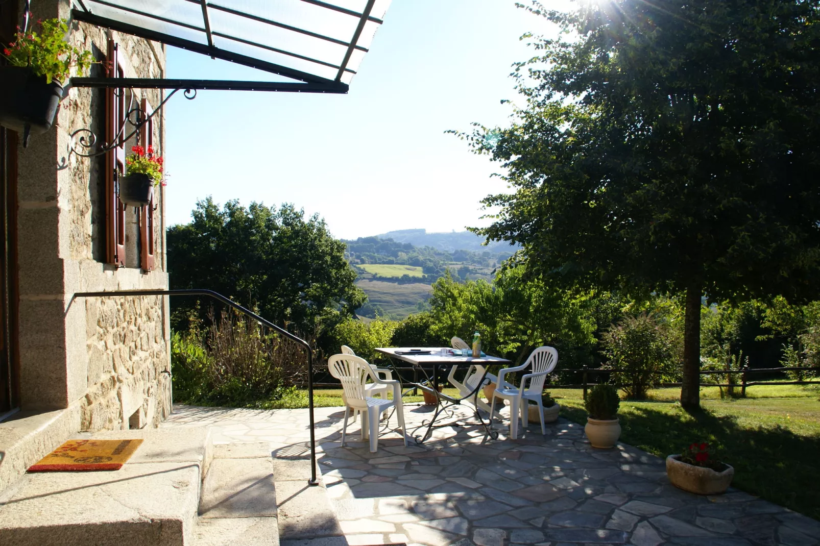 Maison de vacances - Sénezergues-Buitenkant zomer