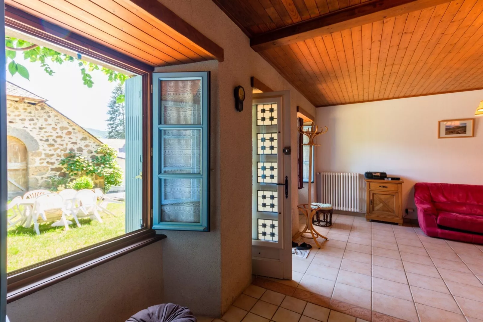 Maison près des volcans d'Auvergne-Woonkamer