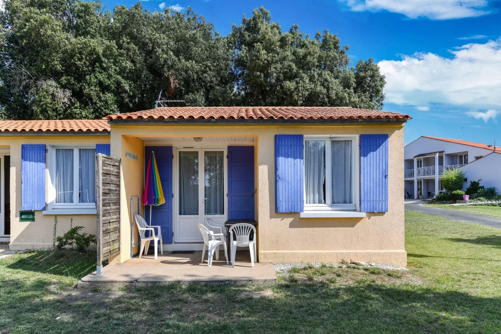 Chêne 1 2pax Twin Bed - Buitenkant zomer
