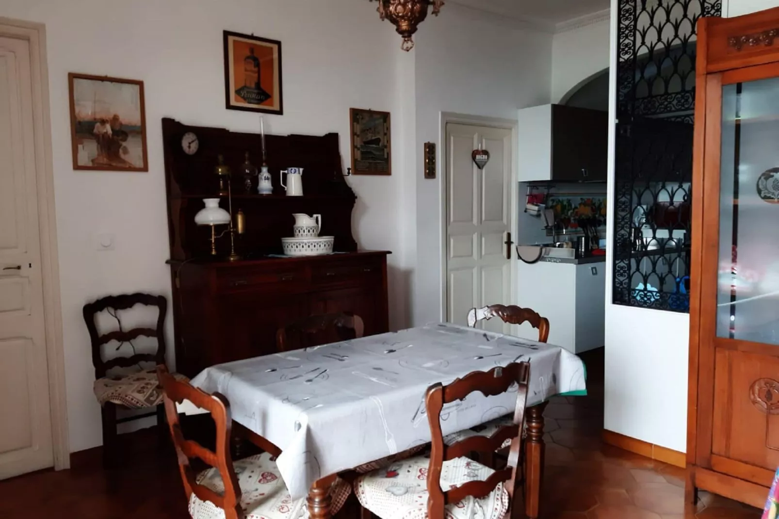 Appartamento Corsica-Eetkamer