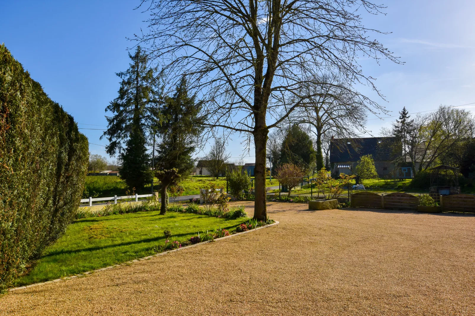 Jolie maison en pays de Rance-Uitzicht zomer