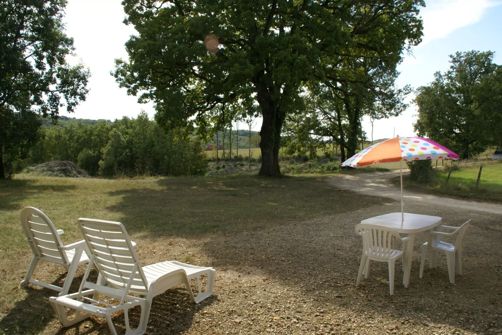 Maison de vacances  Berbiguieres 2p-Uitzicht zomer