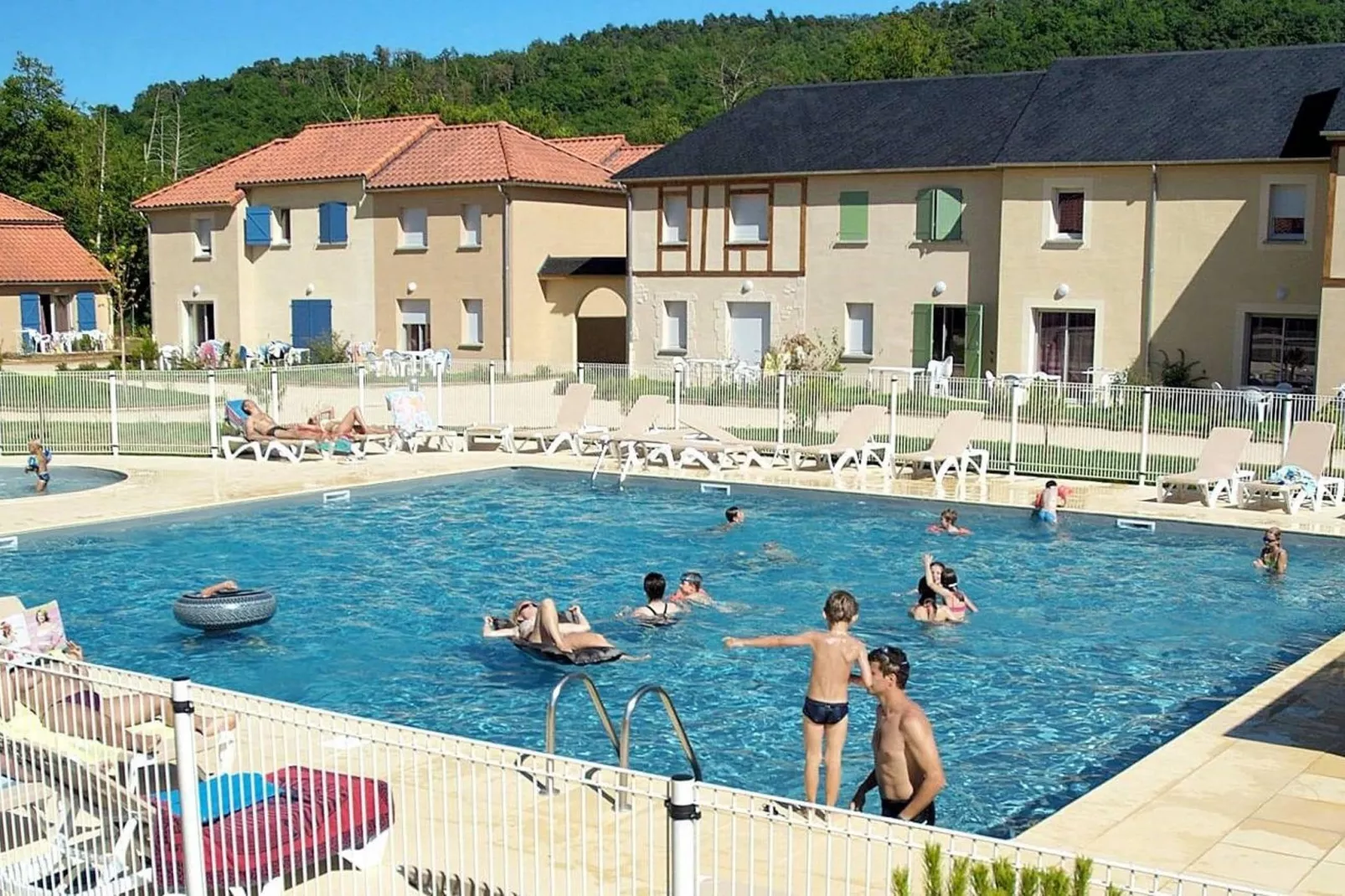 Résidence Le Hameau du Moulin 1-Zwembad