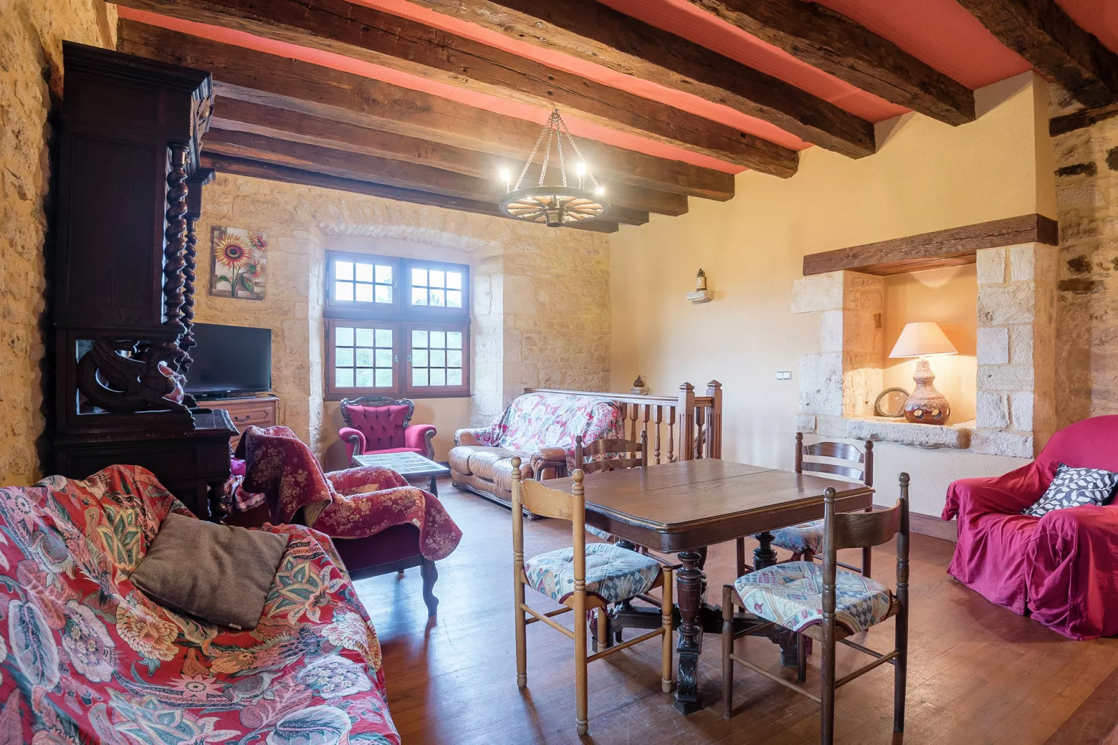 Prachtig landhuis met authentieke sfeer in Prats-du-Périgord - Woonkamer
