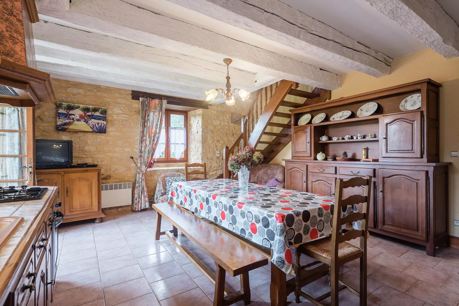 Prachtig landhuis met authentieke sfeer in Prats-du-Périgord - Eetkamer