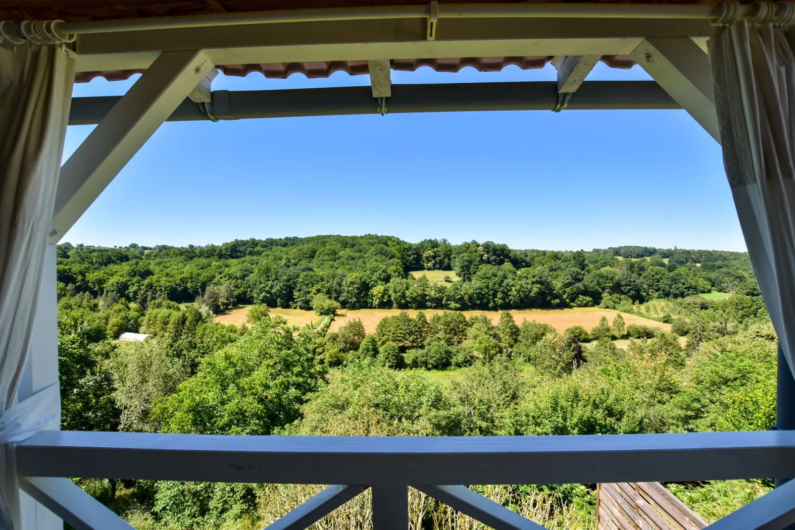 Maison Vue en Ciel-Uitzicht zomer